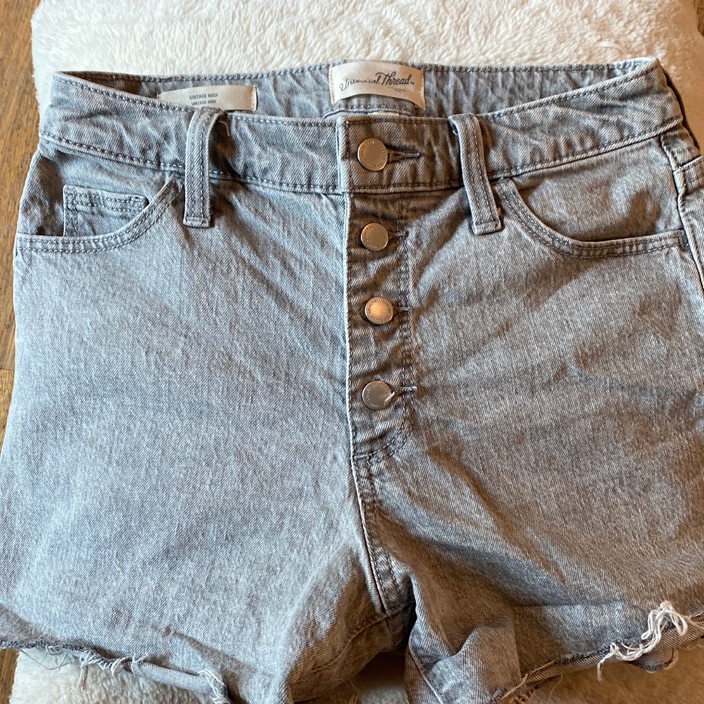 Universal Threads Vintage Midi Jean Shorts